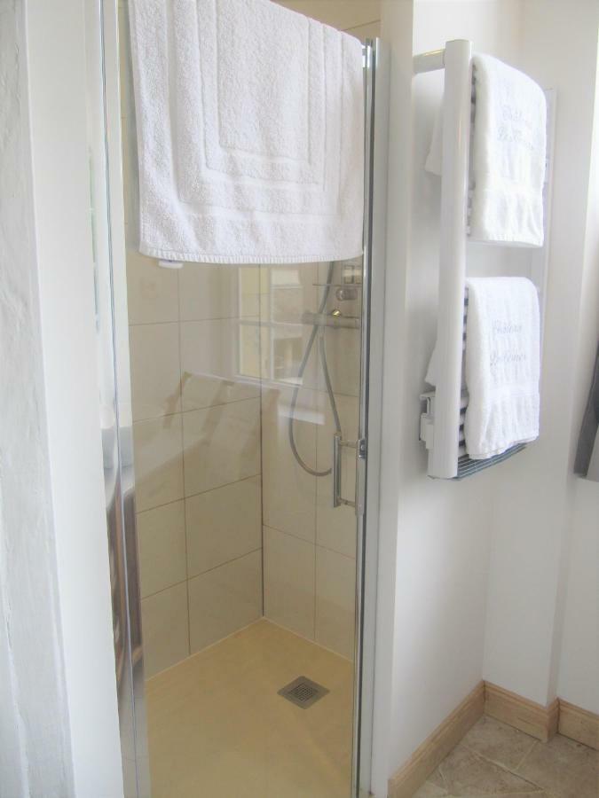 Bed & Breakfast Chateau Les Cedres Bretteville-l'Orgueilleuse Exterior foto